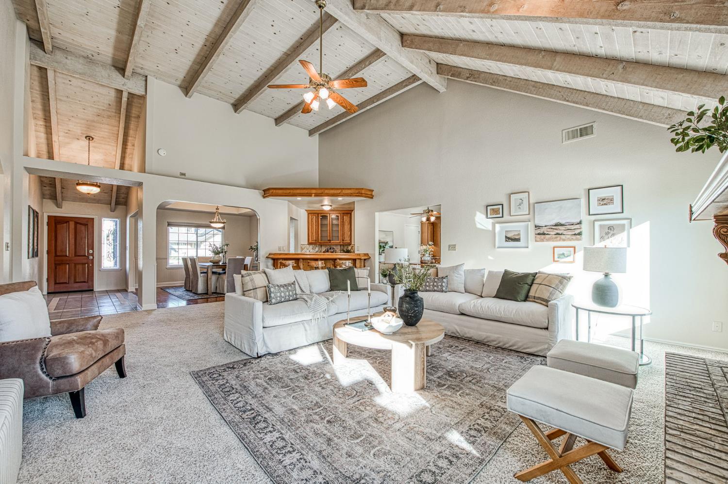 1555 E Portland Ave, Fresno, CA 93720