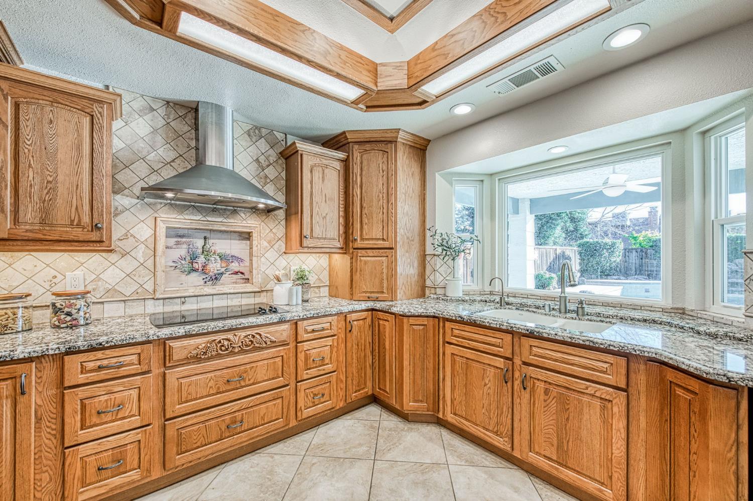 1555 E Portland Ave, Fresno, CA 93720