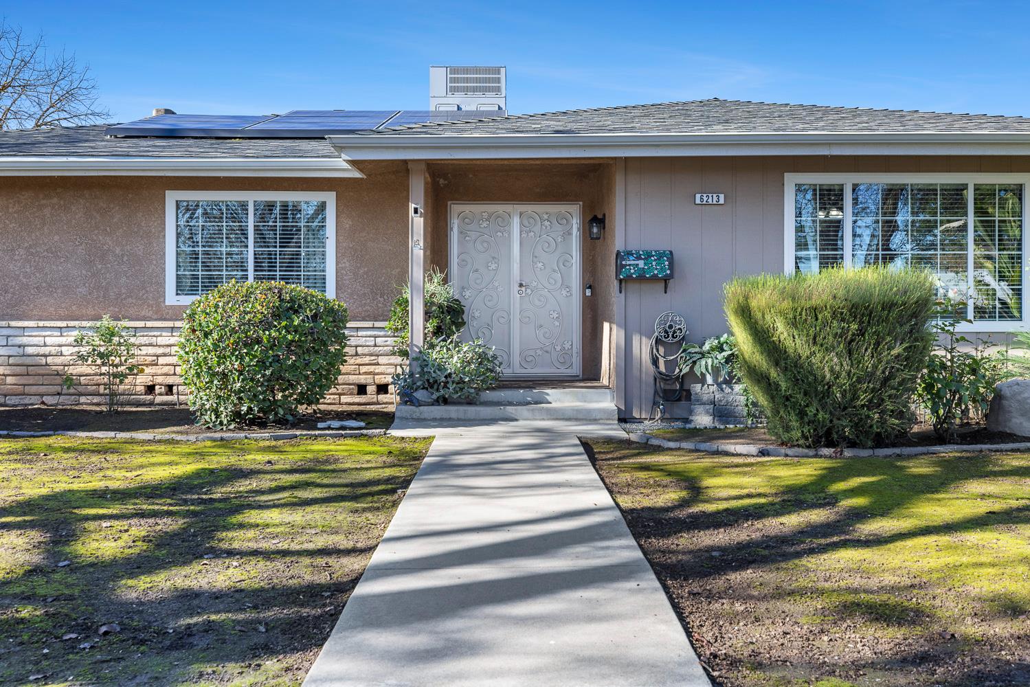 6213 N Anna, Fresno, CA 93710