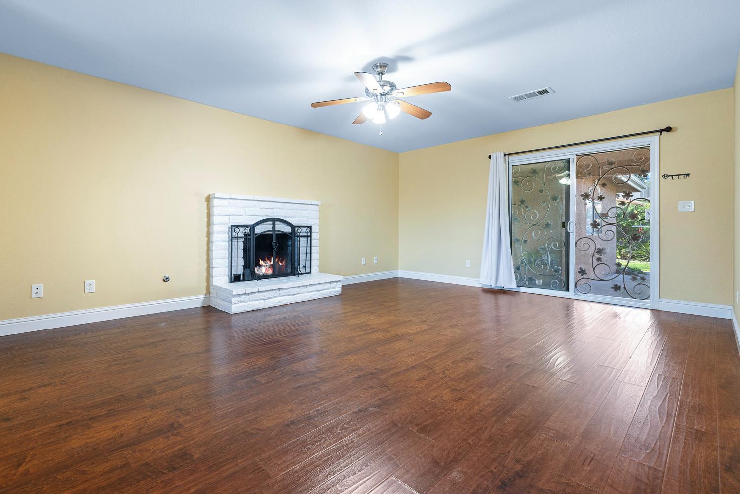 6213 N Anna, Fresno, CA 93710