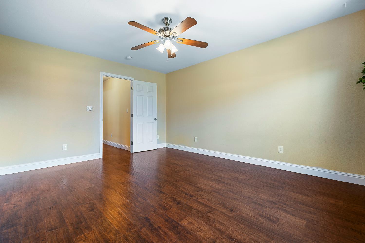 6213 N Anna, Fresno, CA 93710