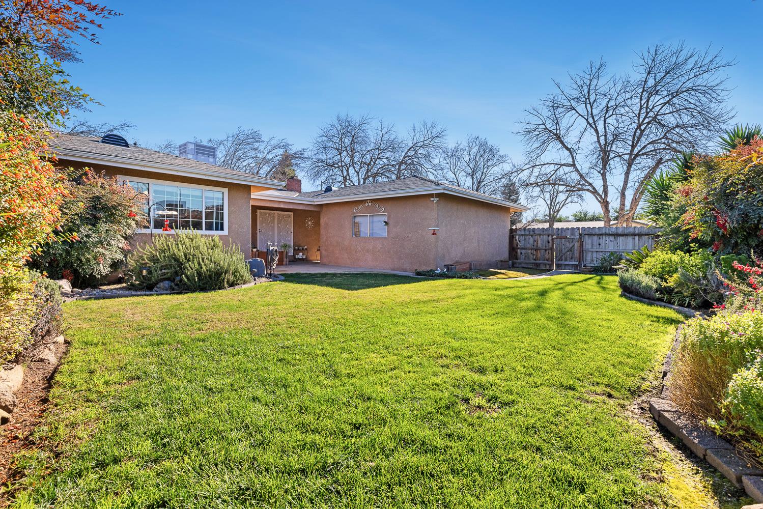 6213 N Anna, Fresno, CA 93710