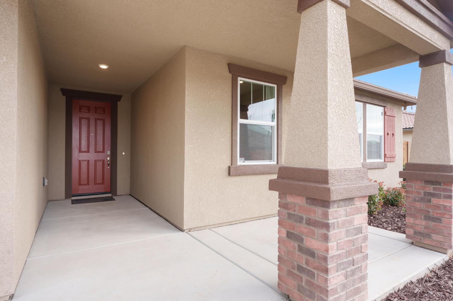 3215 Lourdes Ave, Clovis, CA 93619