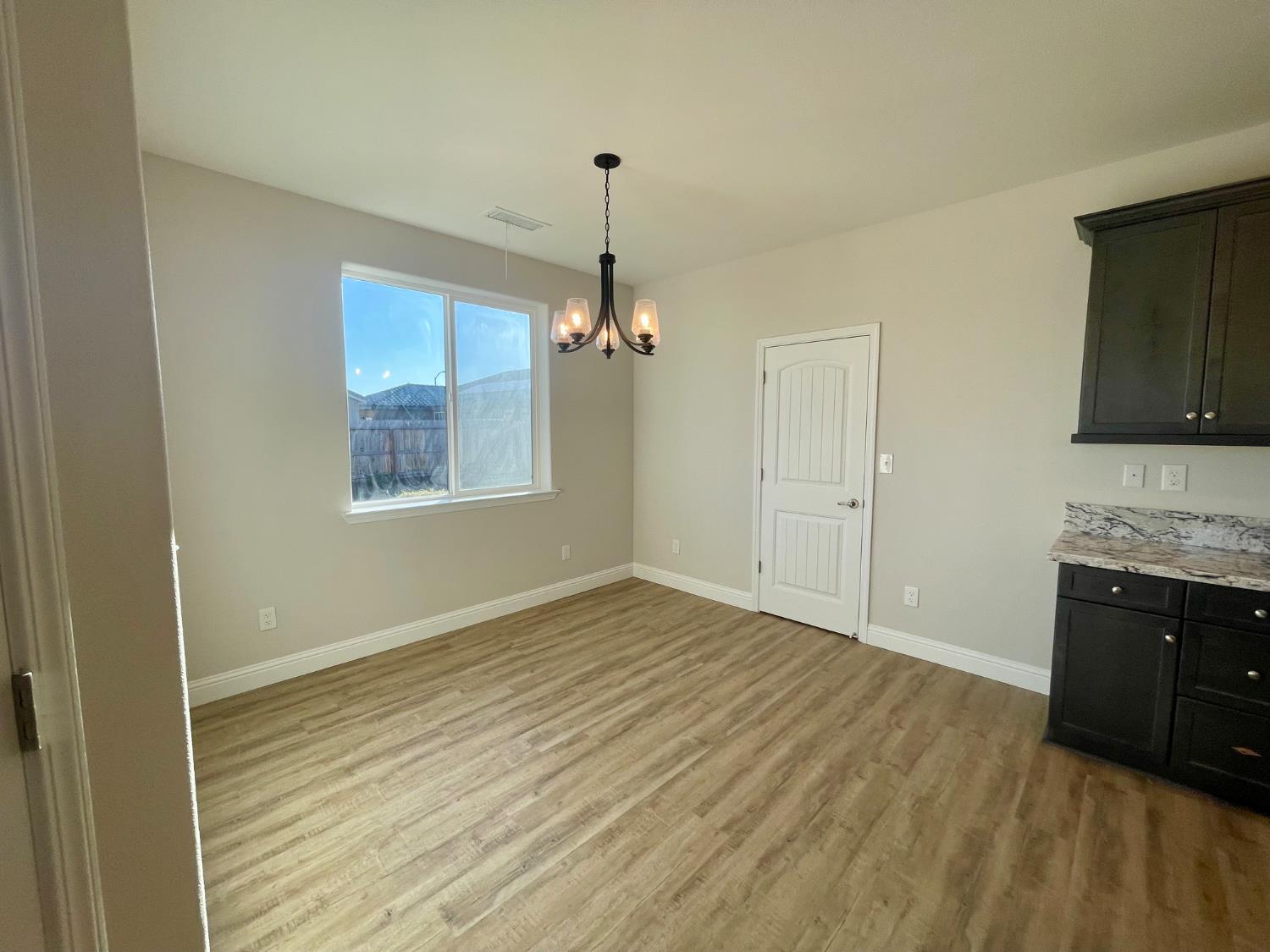 15783 W. Crimson Ave, Kerman, CA 93630