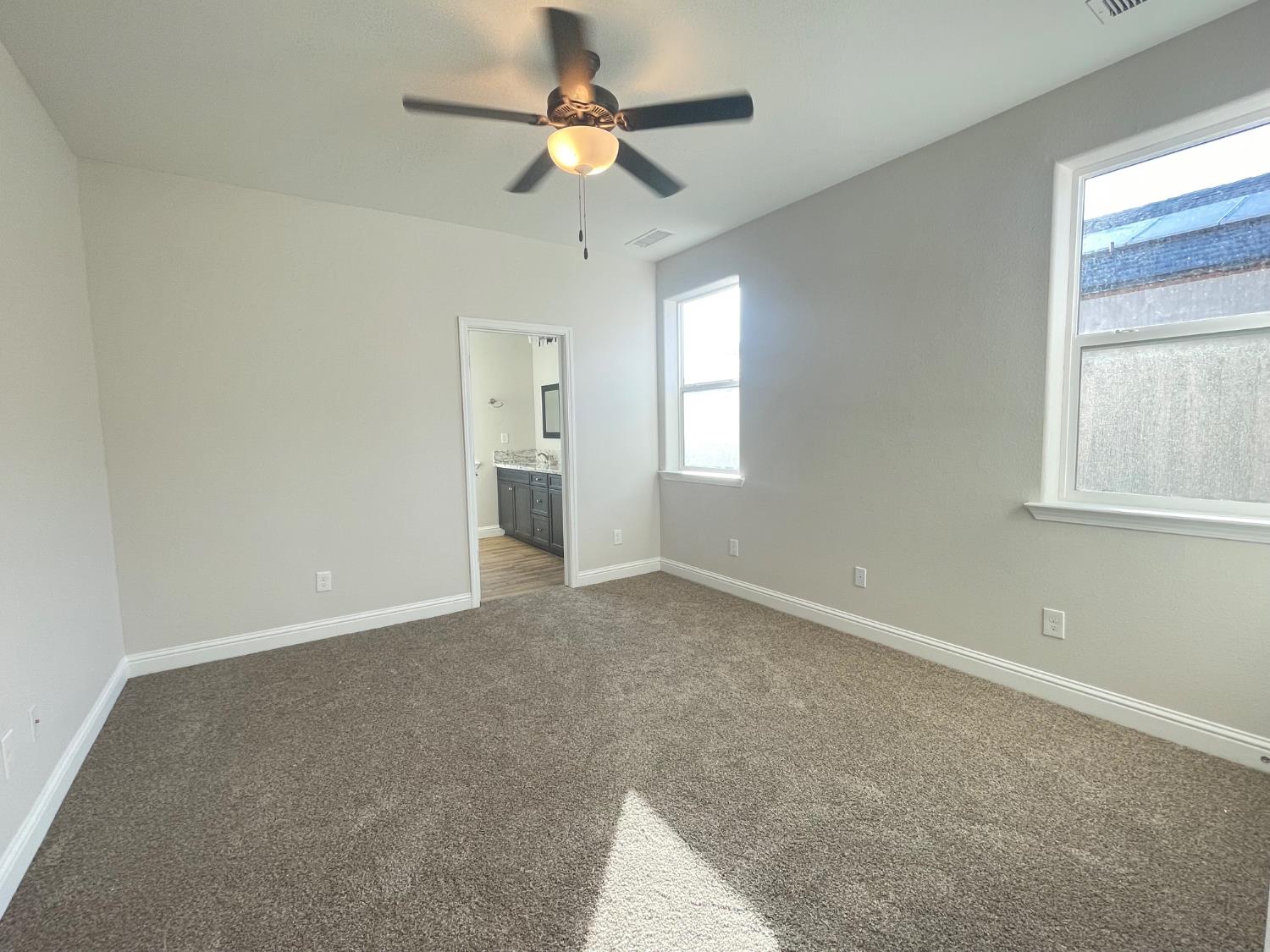 15783 W. Crimson Ave, Kerman, CA 93630