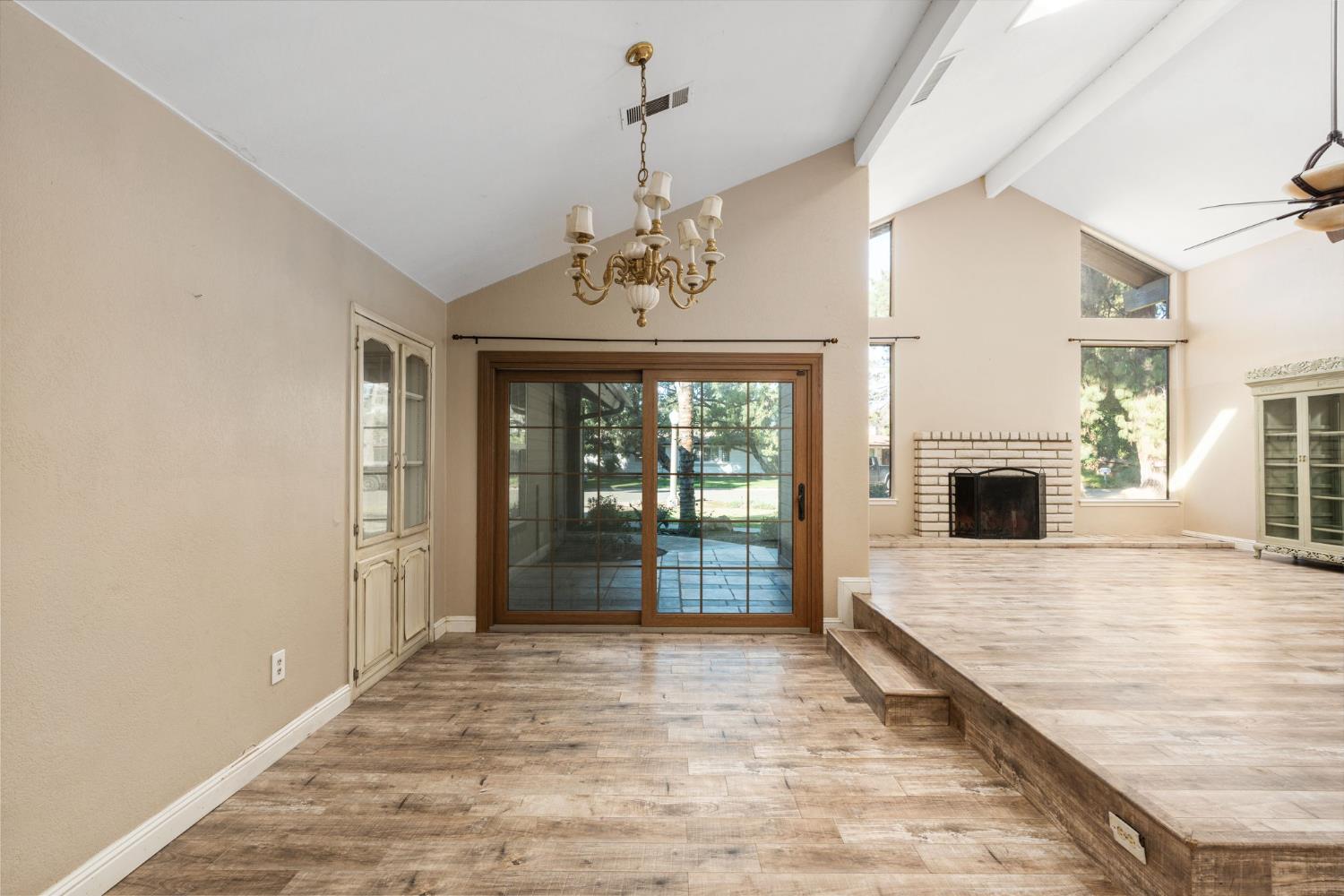 5506 E Heaton Ave, Fresno, CA 93727