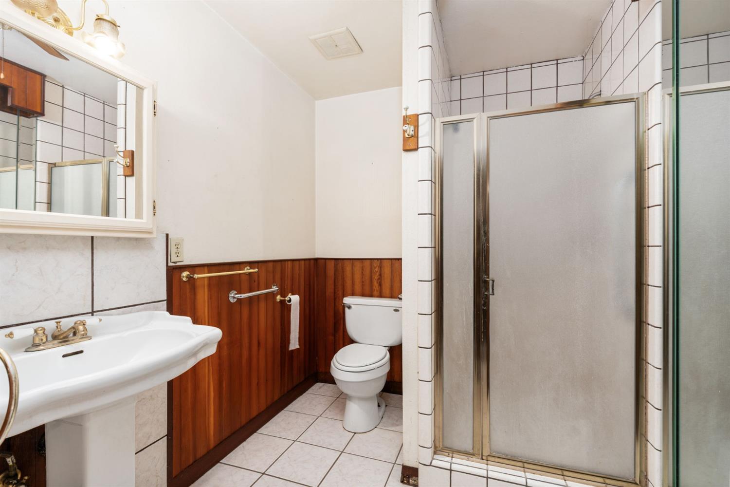 5506 E Heaton Ave, Fresno, CA 93727