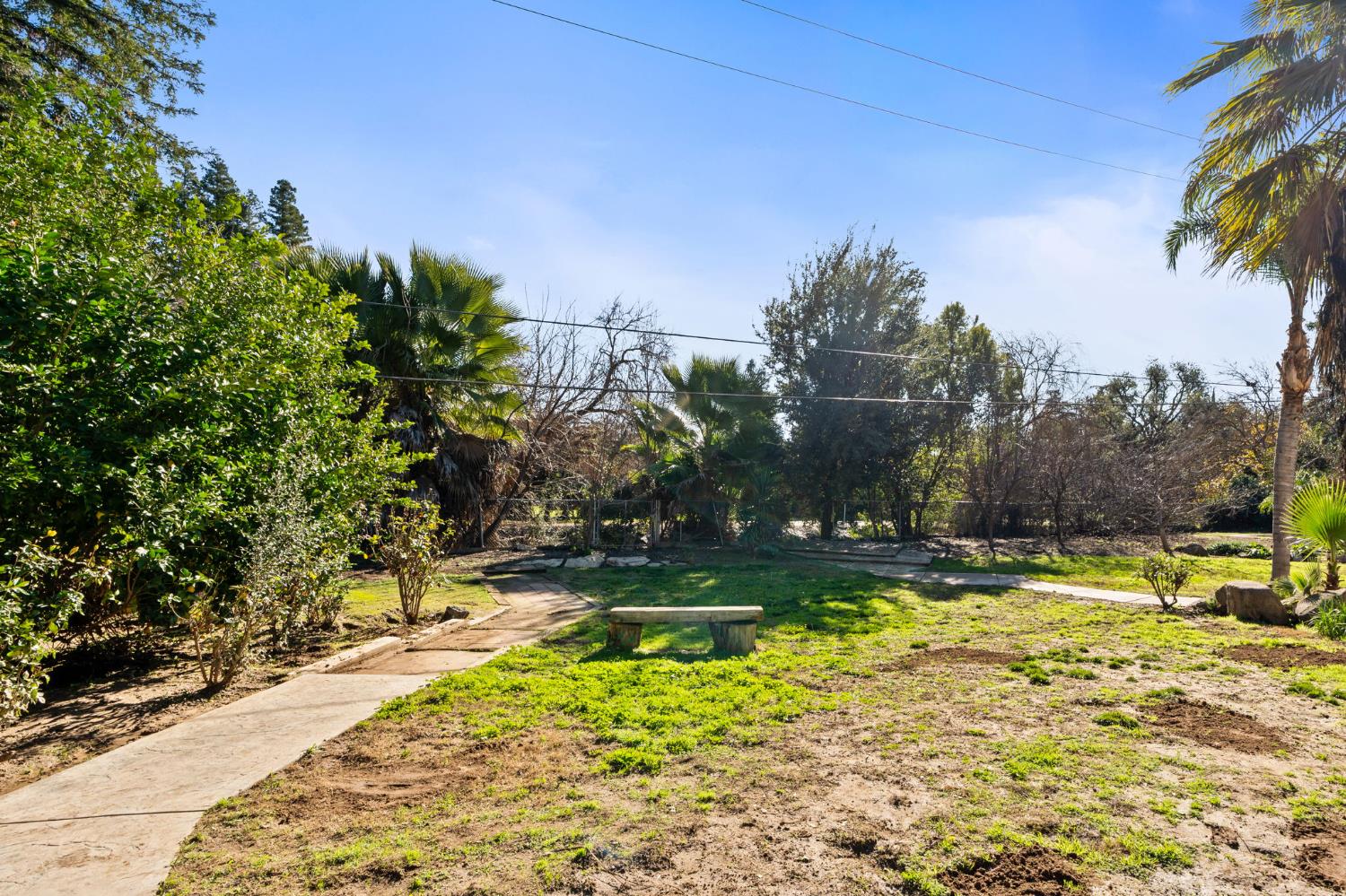 5506 E Heaton Ave, Fresno, CA 93727