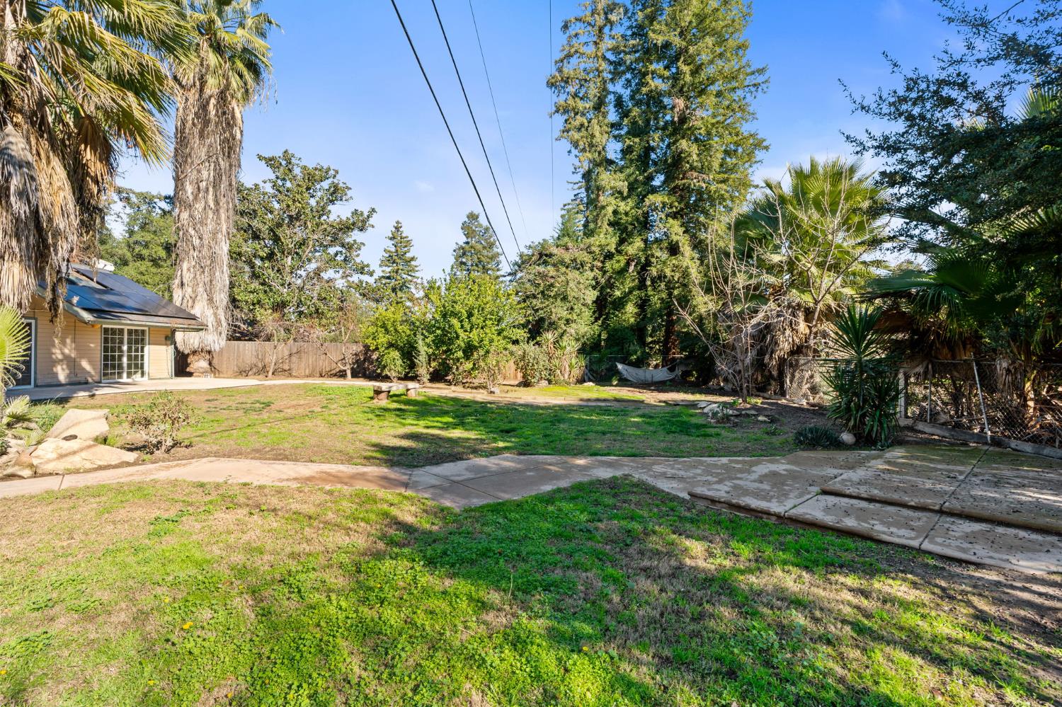 5506 E Heaton Ave, Fresno, CA 93727