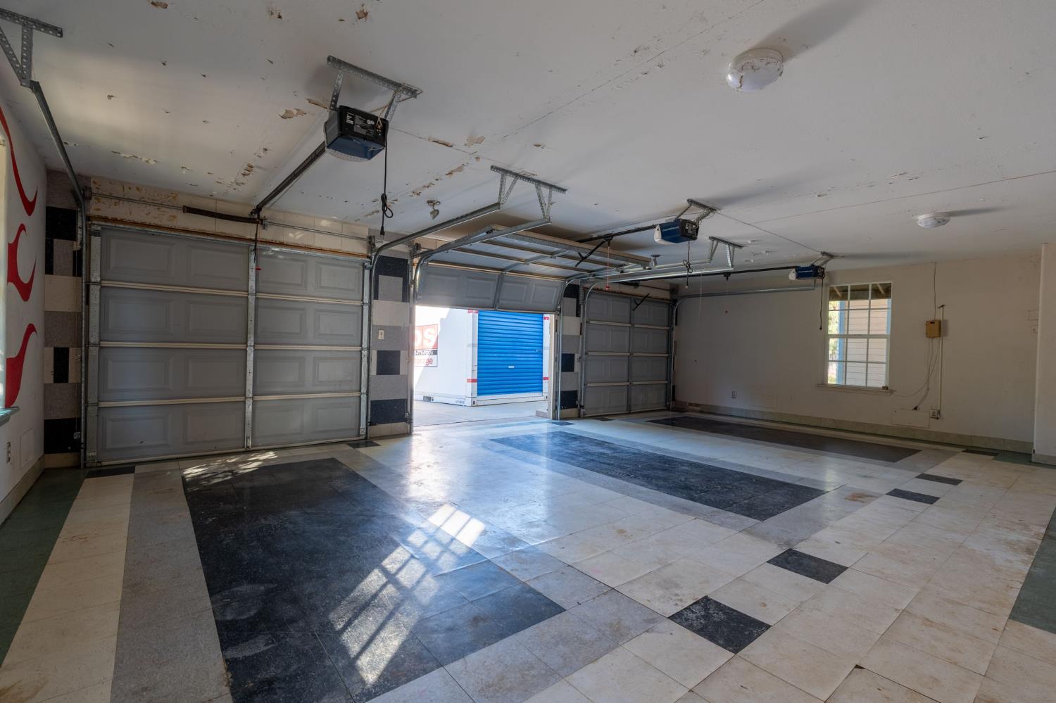 5506 E Heaton Ave, Fresno, CA 93727