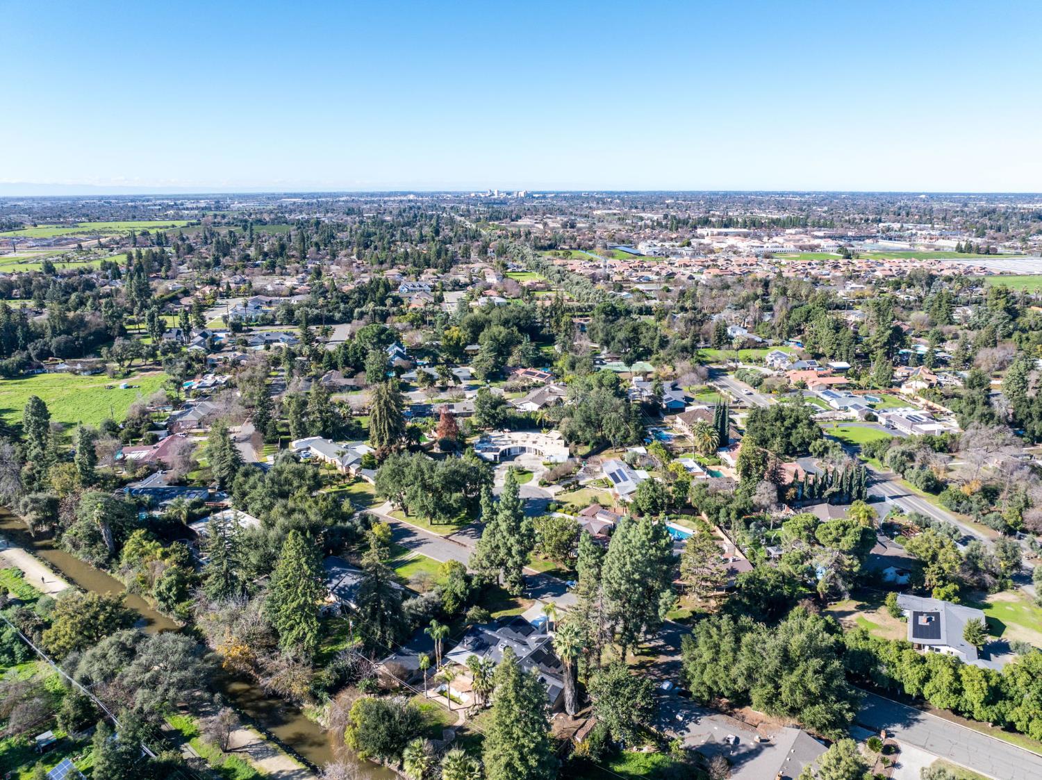 5506 E Heaton Ave, Fresno, CA 93727