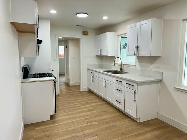 4642 E Woodward, Fresno, CA 93702