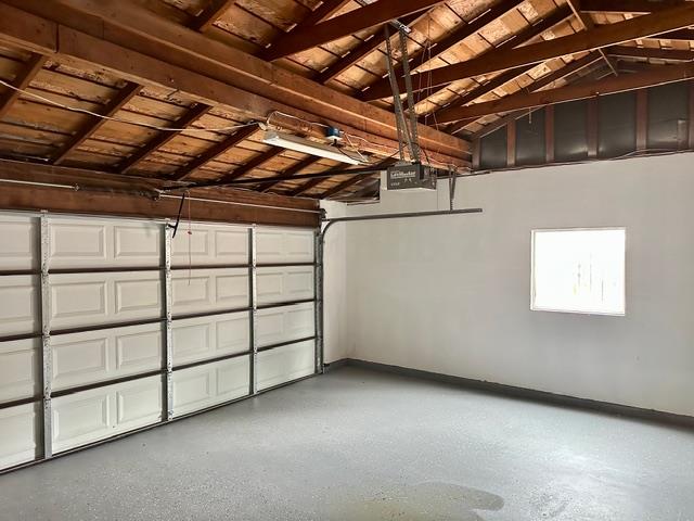 4642 E Woodward, Fresno, CA 93702