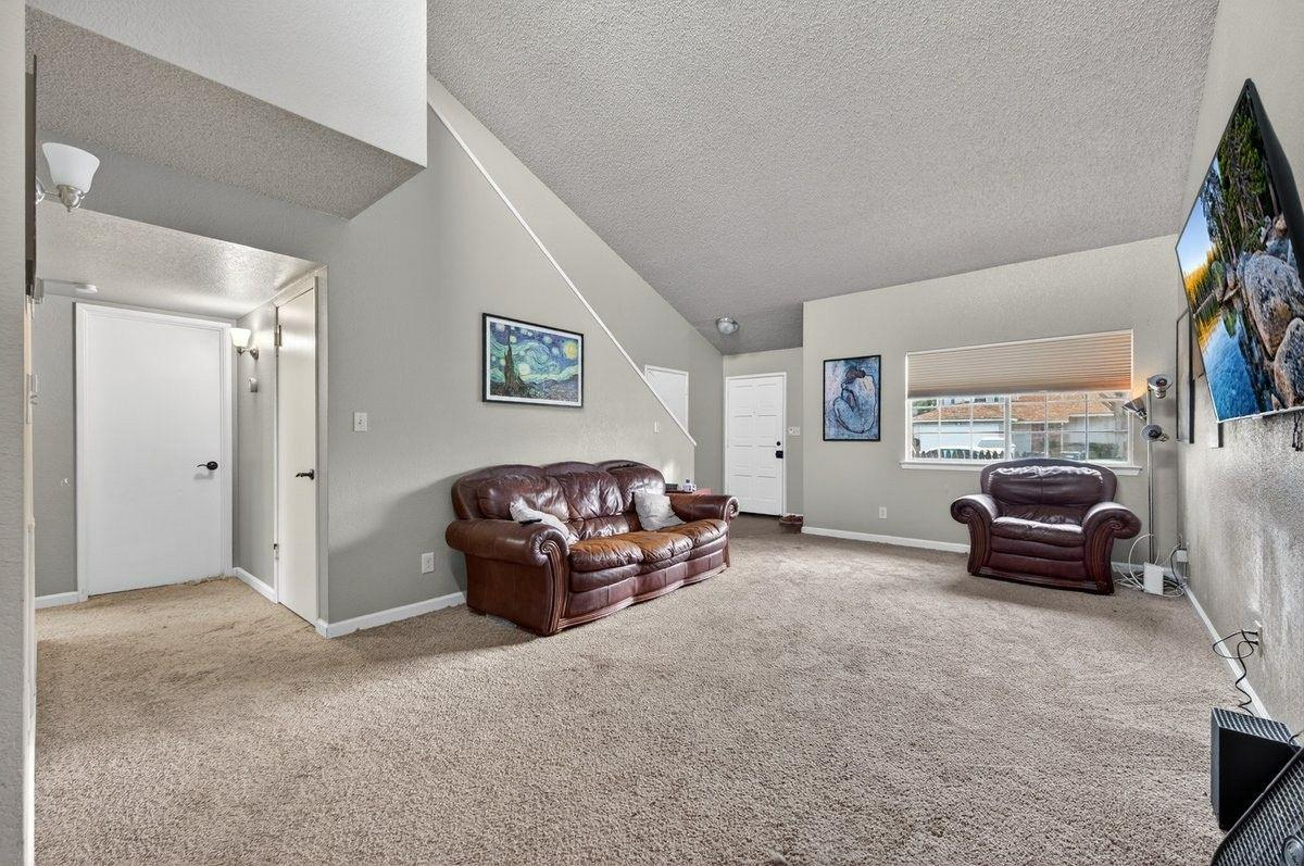 4340 W Brown Ave, Fresno, CA 93722