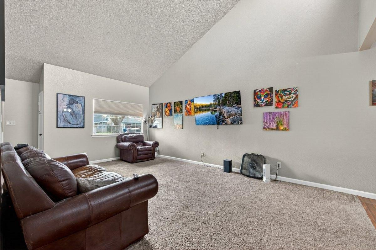 4340 W Brown Ave, Fresno, CA 93722