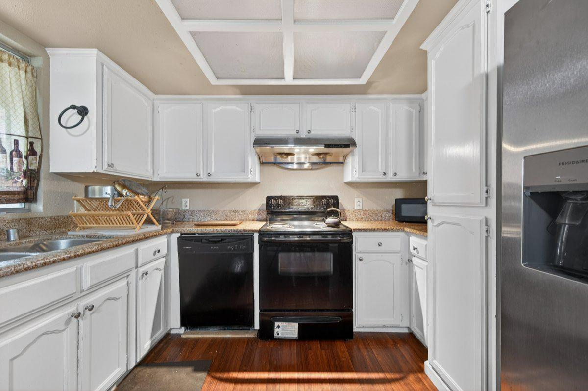 4340 W Brown Ave, Fresno, CA 93722