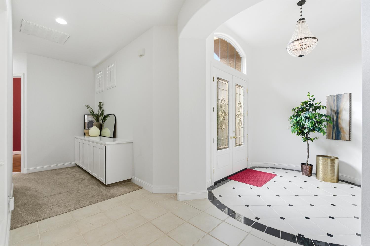 9584 N Larkspur Ave, Fresno, CA 93720