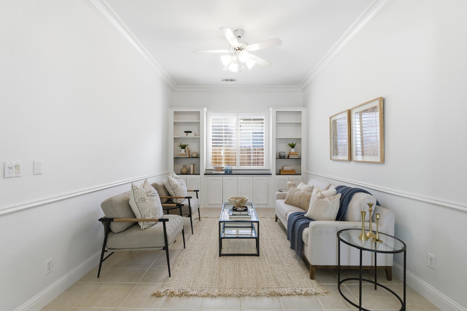 9584 N Larkspur Ave, Fresno, CA 93720