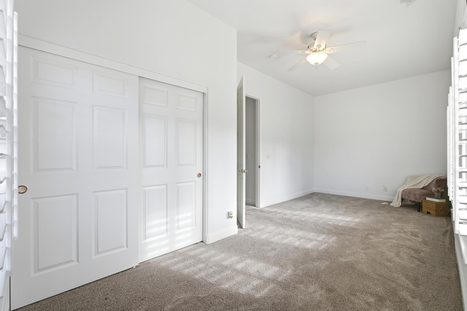 9584 N Larkspur Ave, Fresno, CA 93720