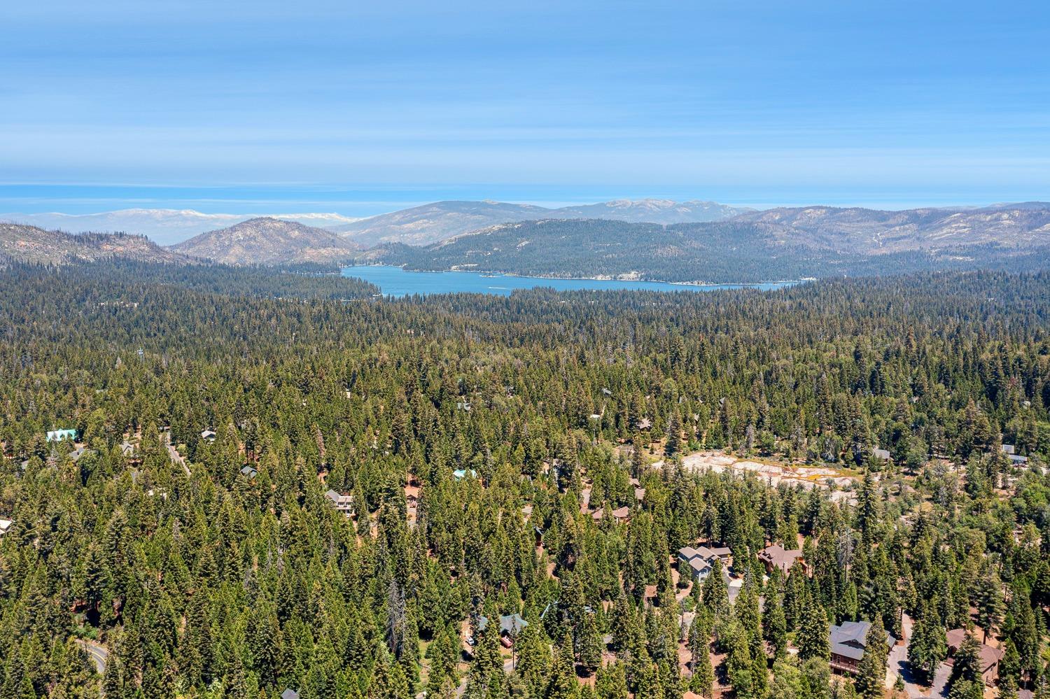 41842 Black Oak Way, Shaver Lake, CA 93664
