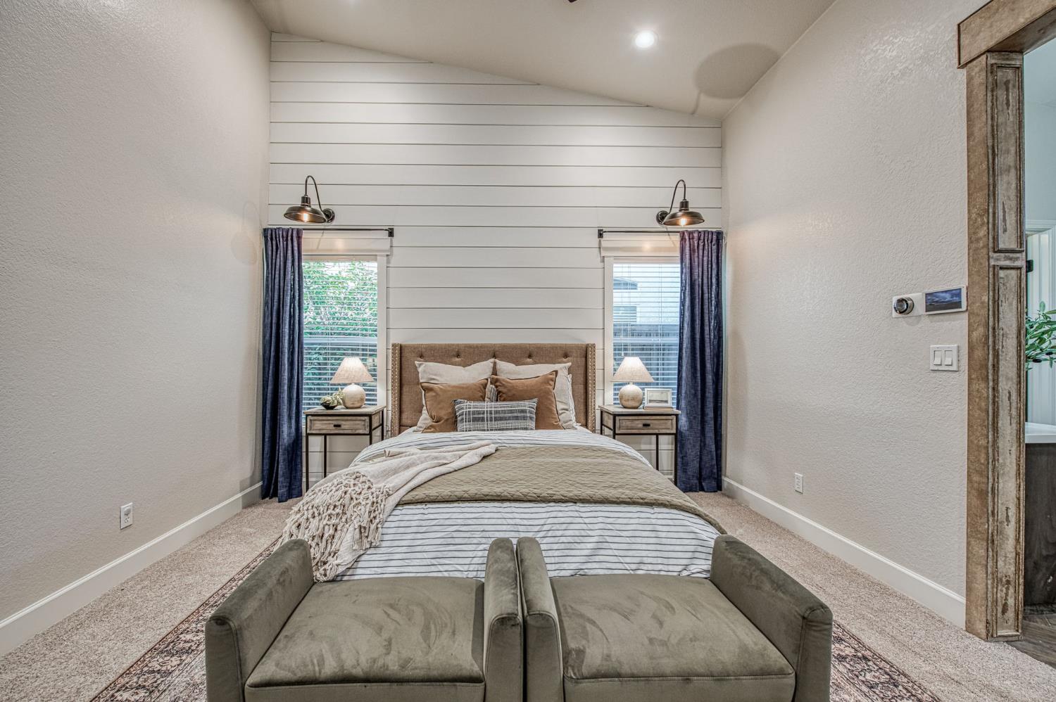 351 Trenton Ave, Clovis, CA 93619