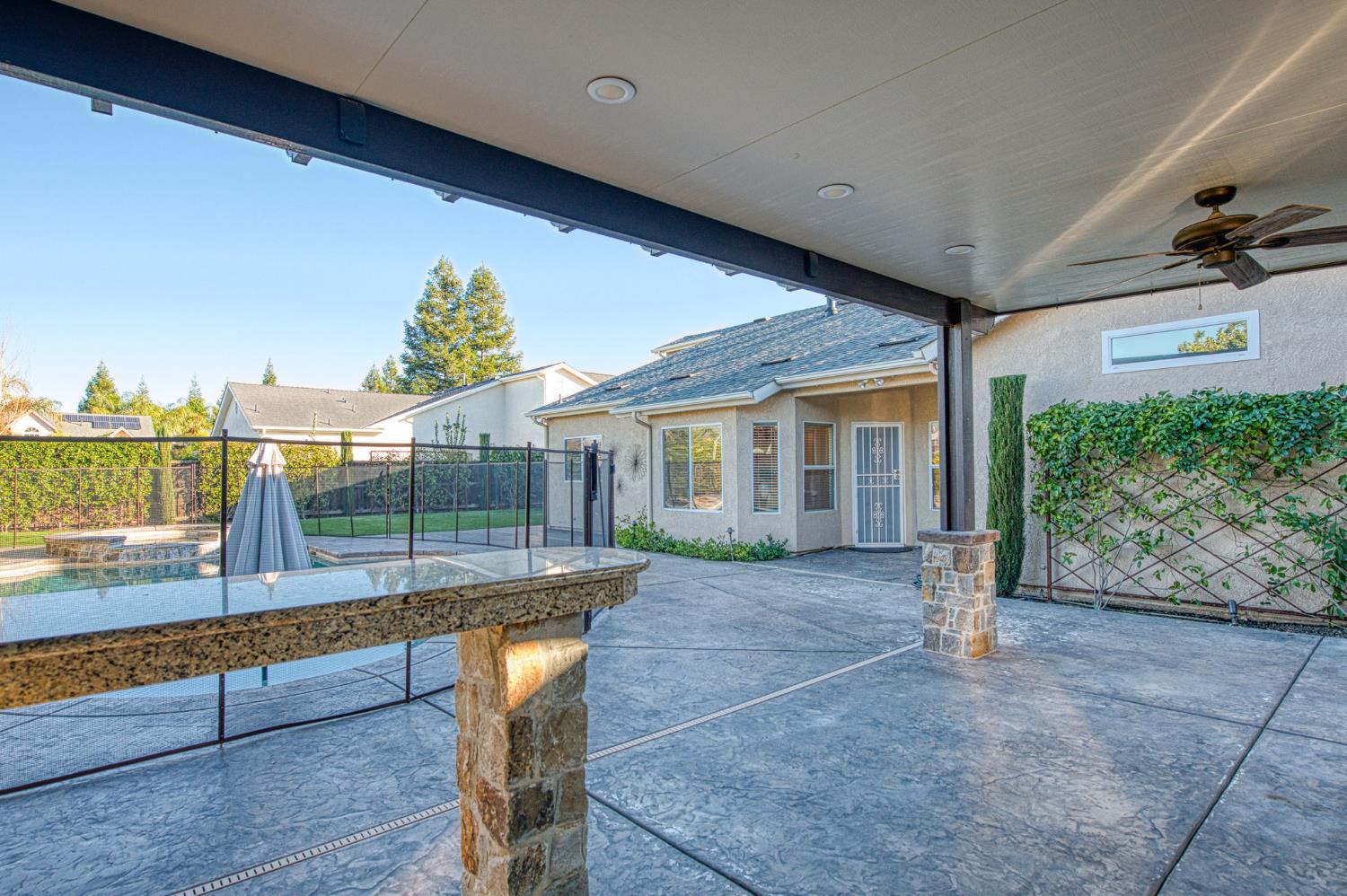 351 Trenton Ave, Clovis, CA 93619