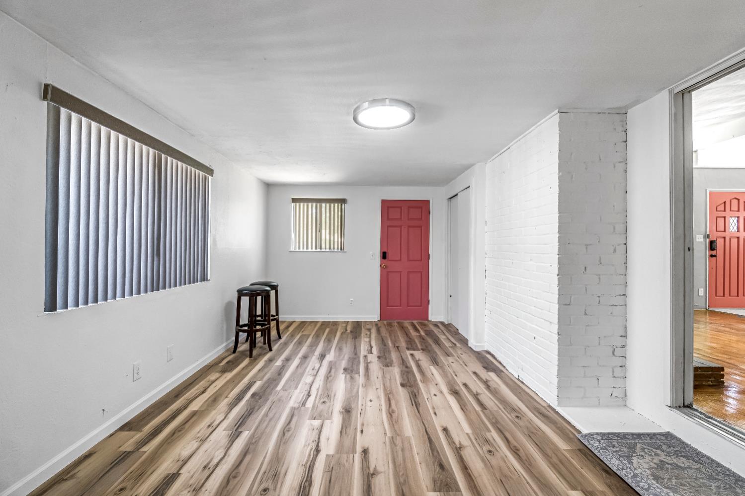 835 I St, Parlier, CA 93648