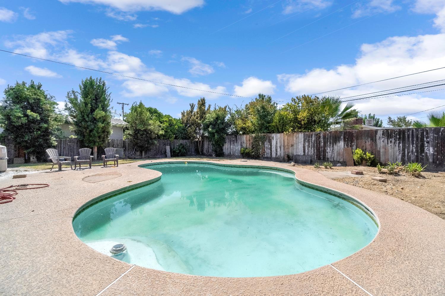 835 I St, Parlier, CA 93648