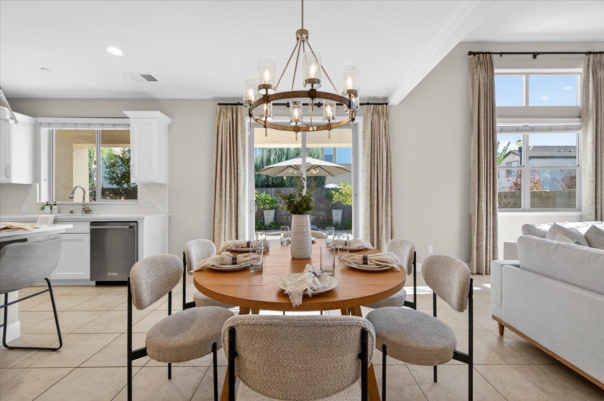 11664 BELLA VERDE Ave, Fresno, CA 93730