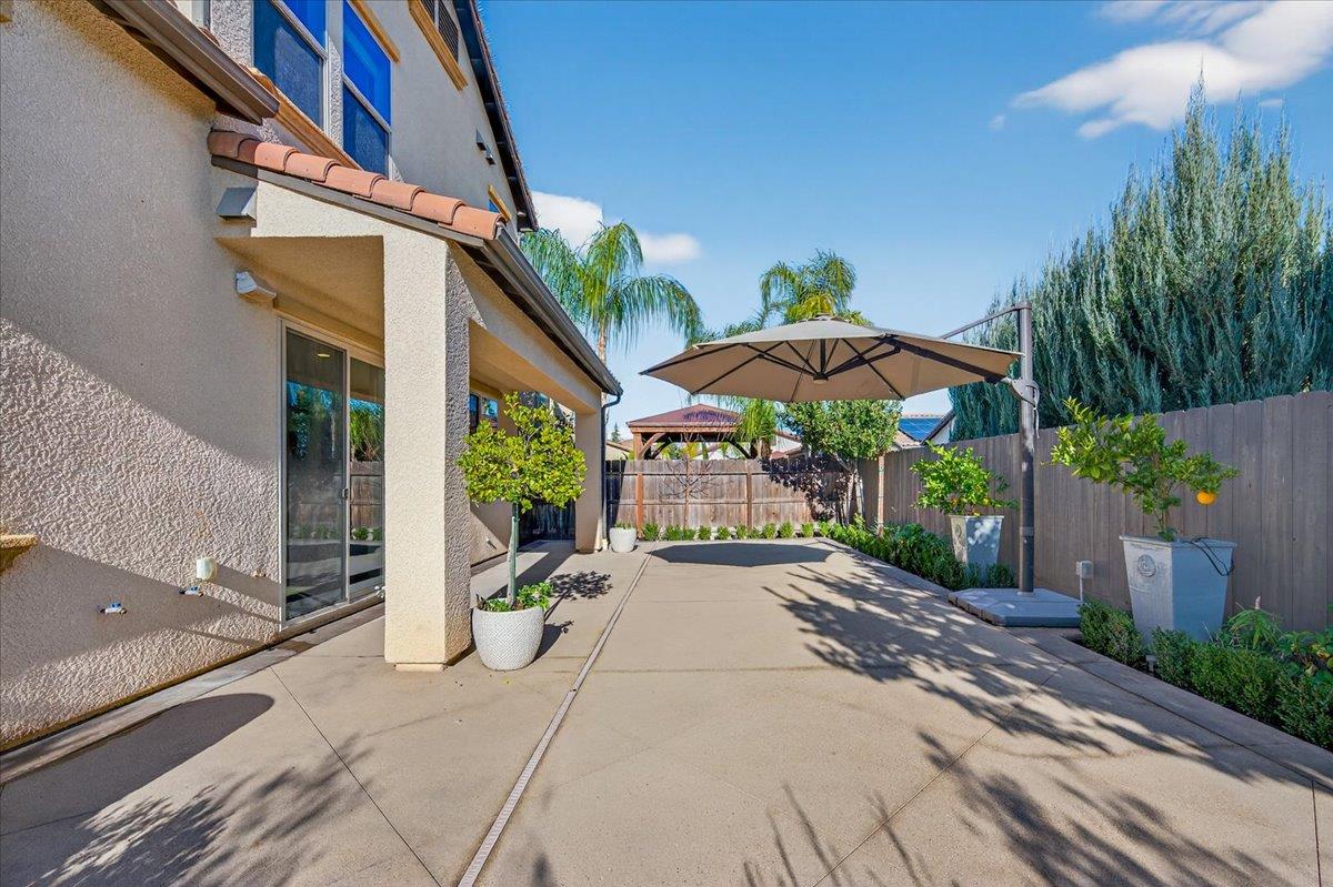 11664 BELLA VERDE Ave, Fresno, CA 93730