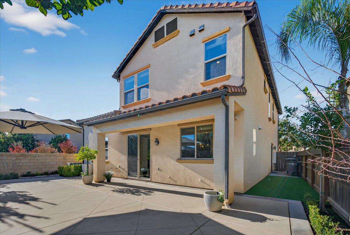 11664 BELLA VERDE Ave, Fresno, CA 93730