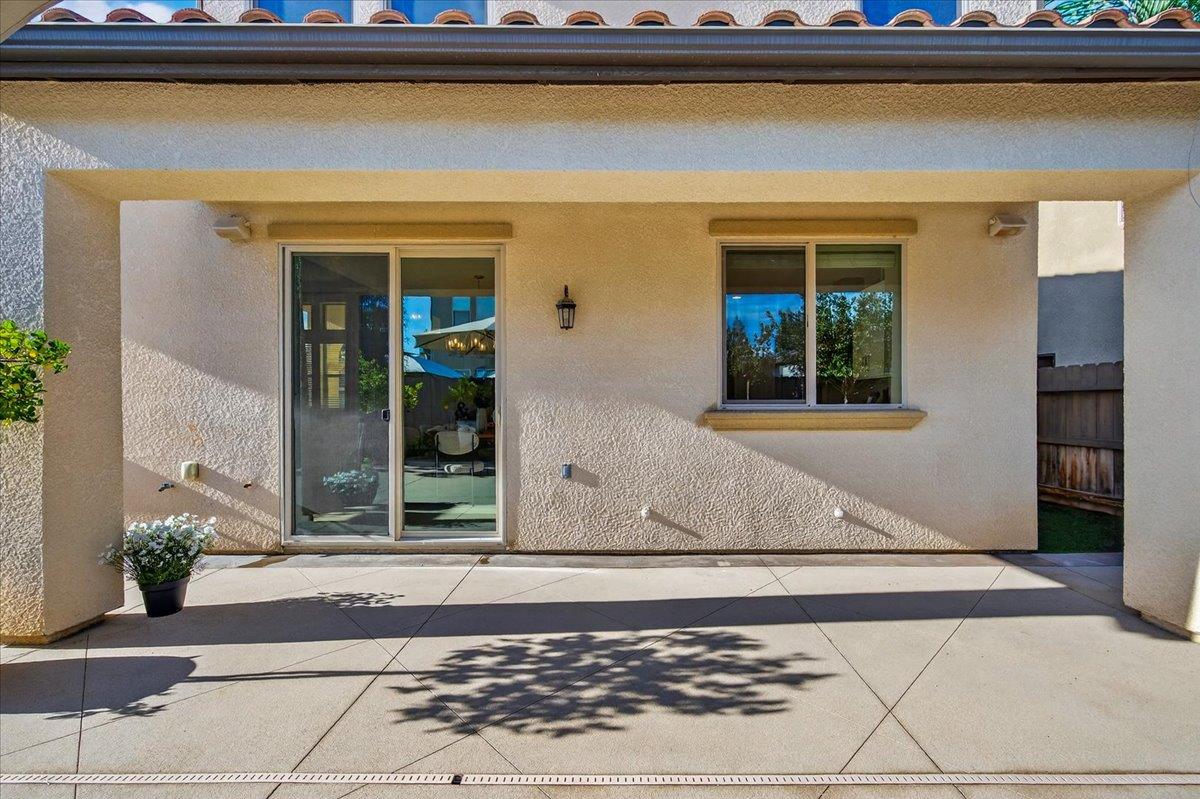 11664 BELLA VERDE Ave, Fresno, CA 93730