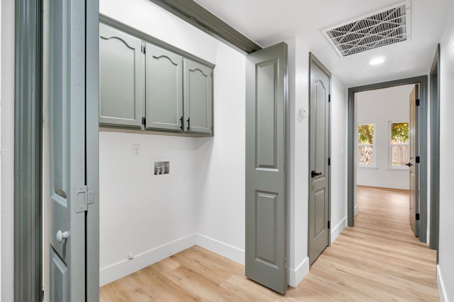 5881 W Locust Ave, Fresno, CA 93722