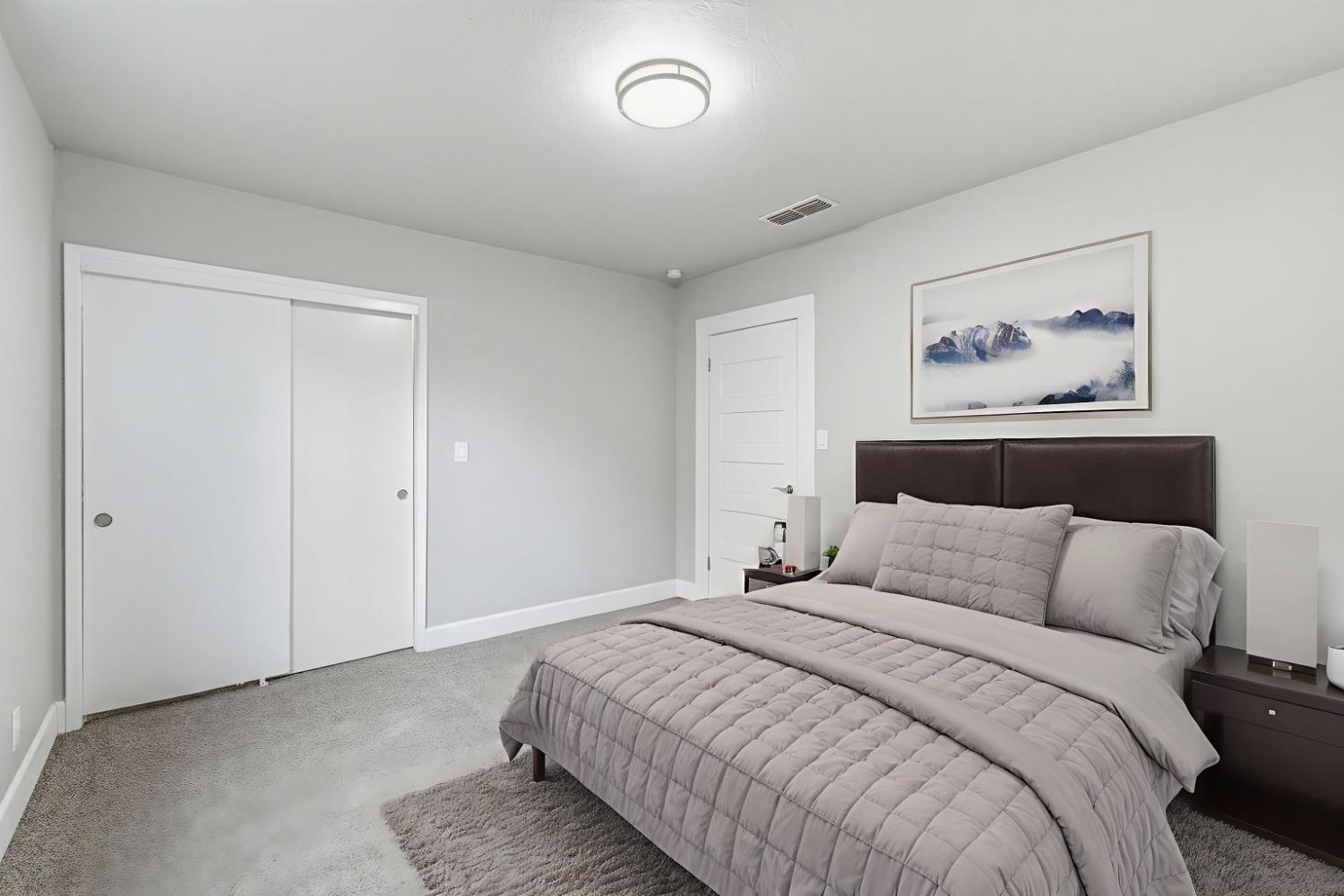 537 E Michigan Ave, Fresno, CA 93704