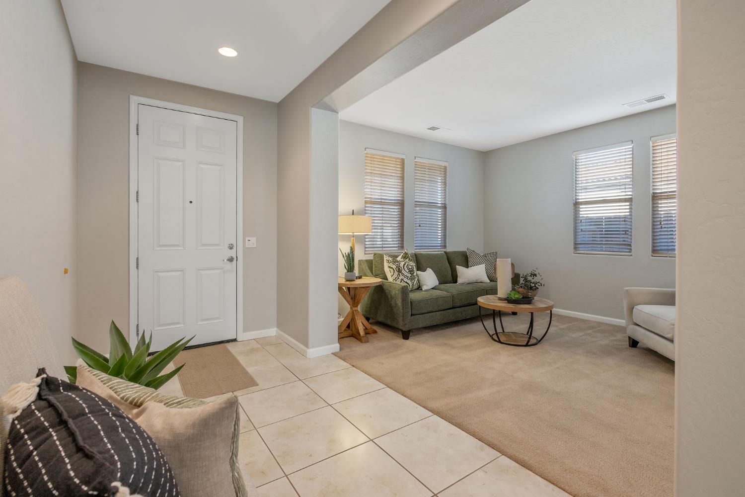 6317 Delaware, Visalia, CA 93291