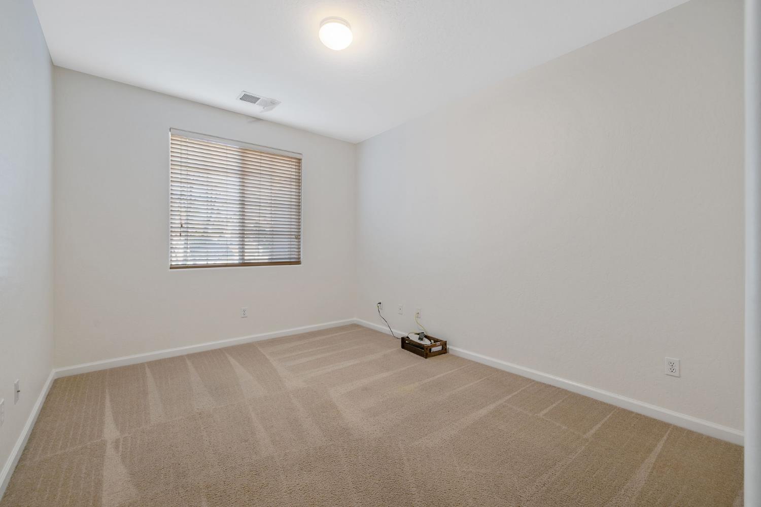 6317 Delaware, Visalia, CA 93291