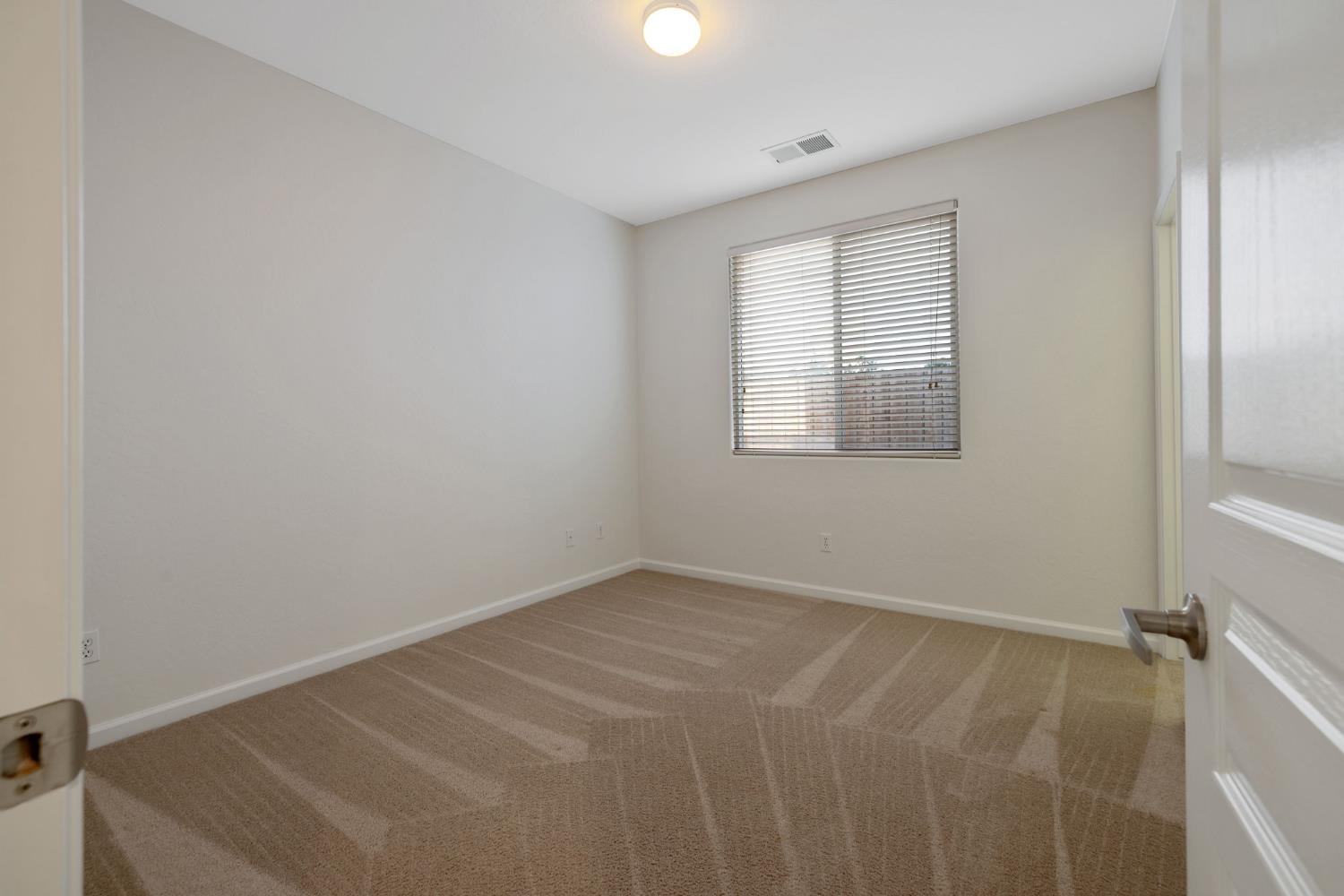 6317 Delaware, Visalia, CA 93291