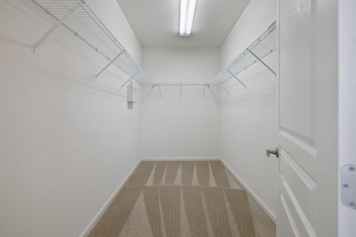 6317 Delaware, Visalia, CA 93291