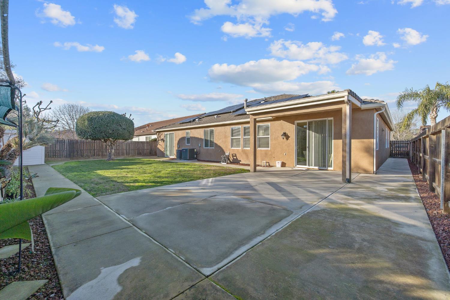 6317 Delaware, Visalia, CA 93291