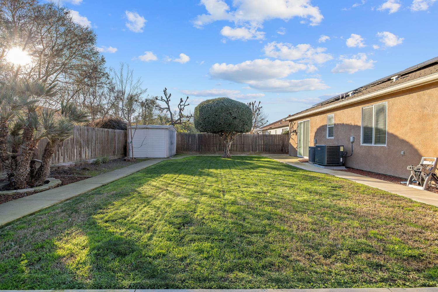 6317 Delaware, Visalia, CA 93291