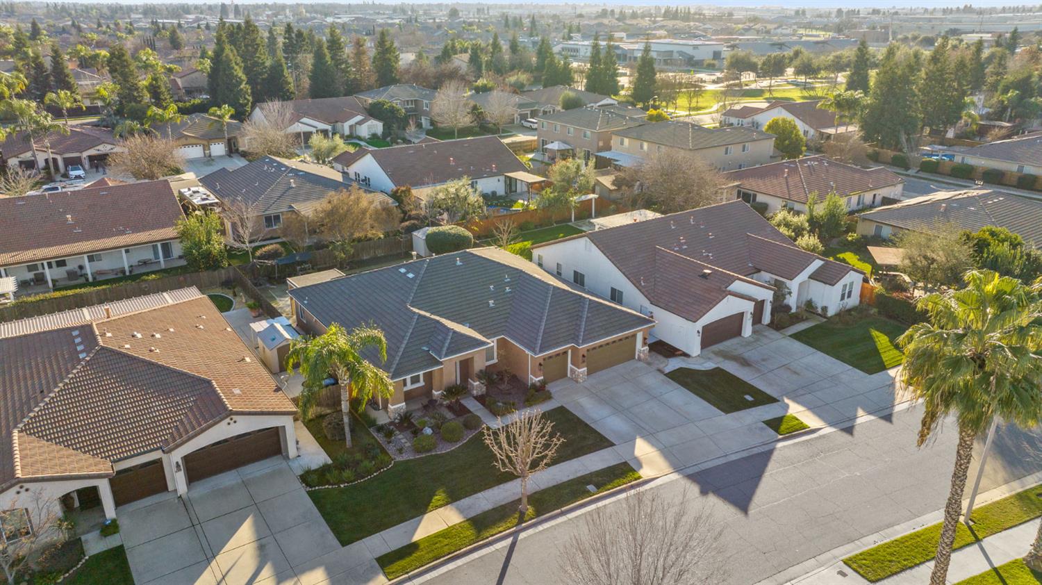 6317 Delaware, Visalia, CA 93291