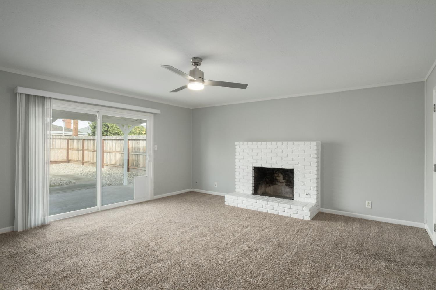 638 E Browning Ave, Fresno, CA 93710