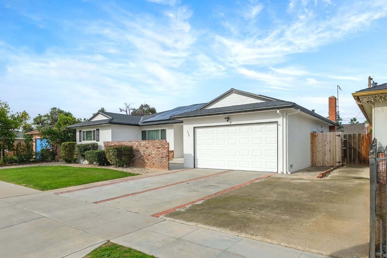 638 E Browning Ave, Fresno, CA 93710