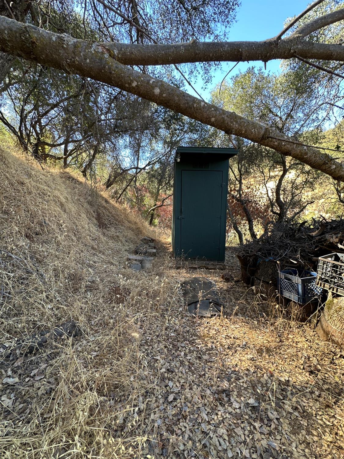 38284 Barberry Ln, Yokuts Valley, CA 93675