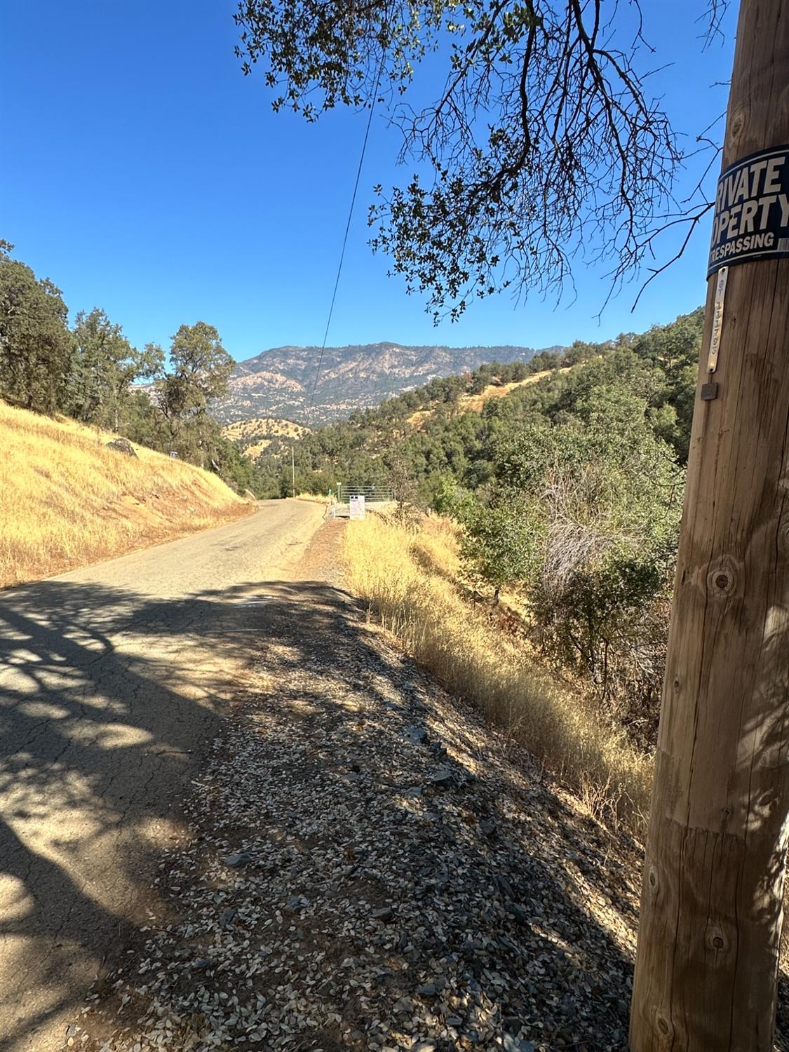 38284 Barberry Ln, Yokuts Valley, CA 93675