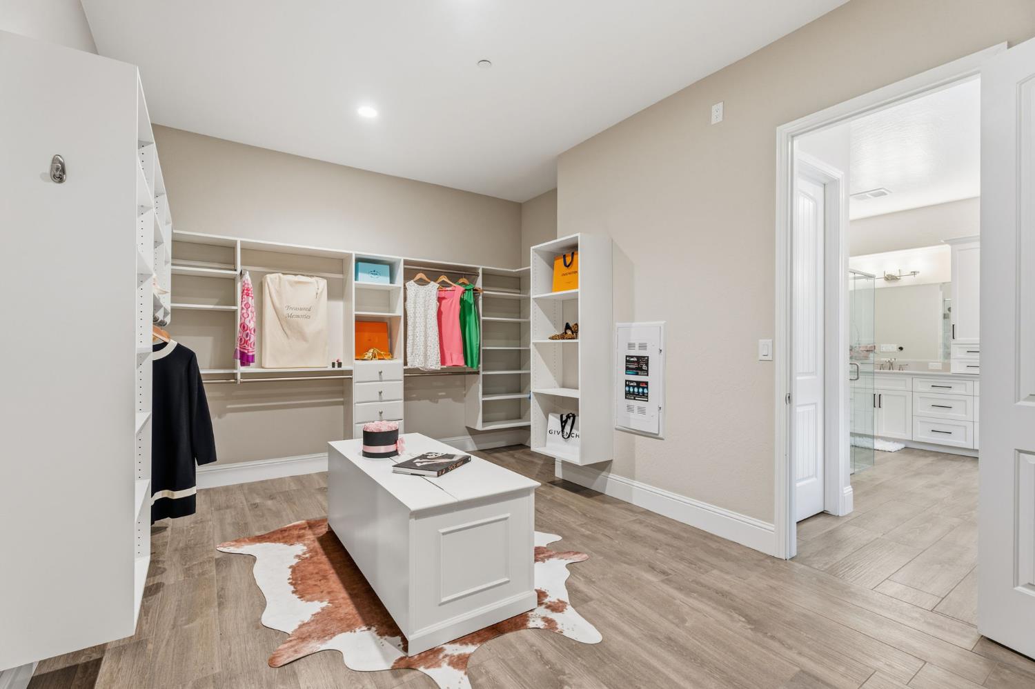 2687 Trenton Ave, Clovis, CA 93619