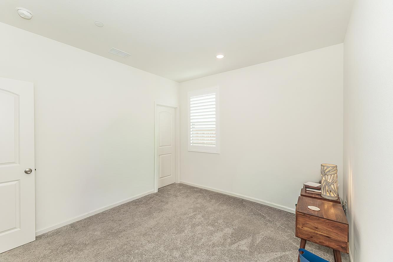 644 Rock Crest Ave, Madera, CA 93636