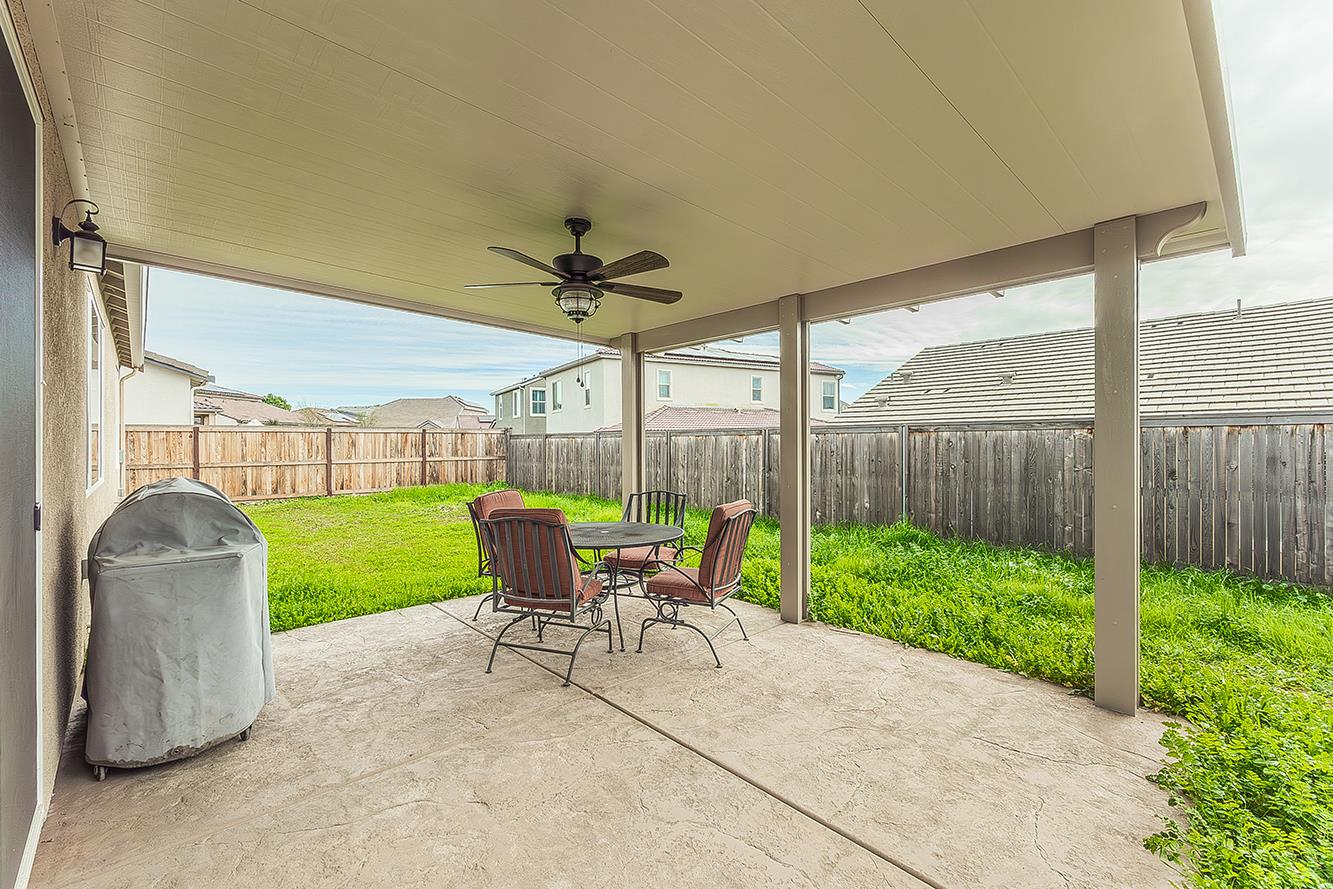 644 Rock Crest Ave, Madera, CA 93636