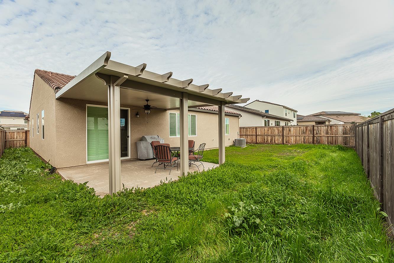 644 Rock Crest Ave, Madera, CA 93636