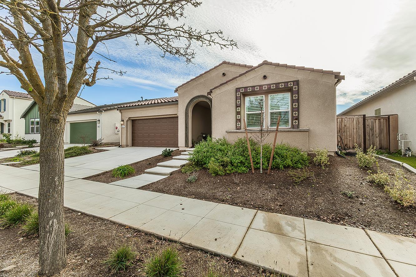 644 Rock Crest Ave, Madera, CA 93636